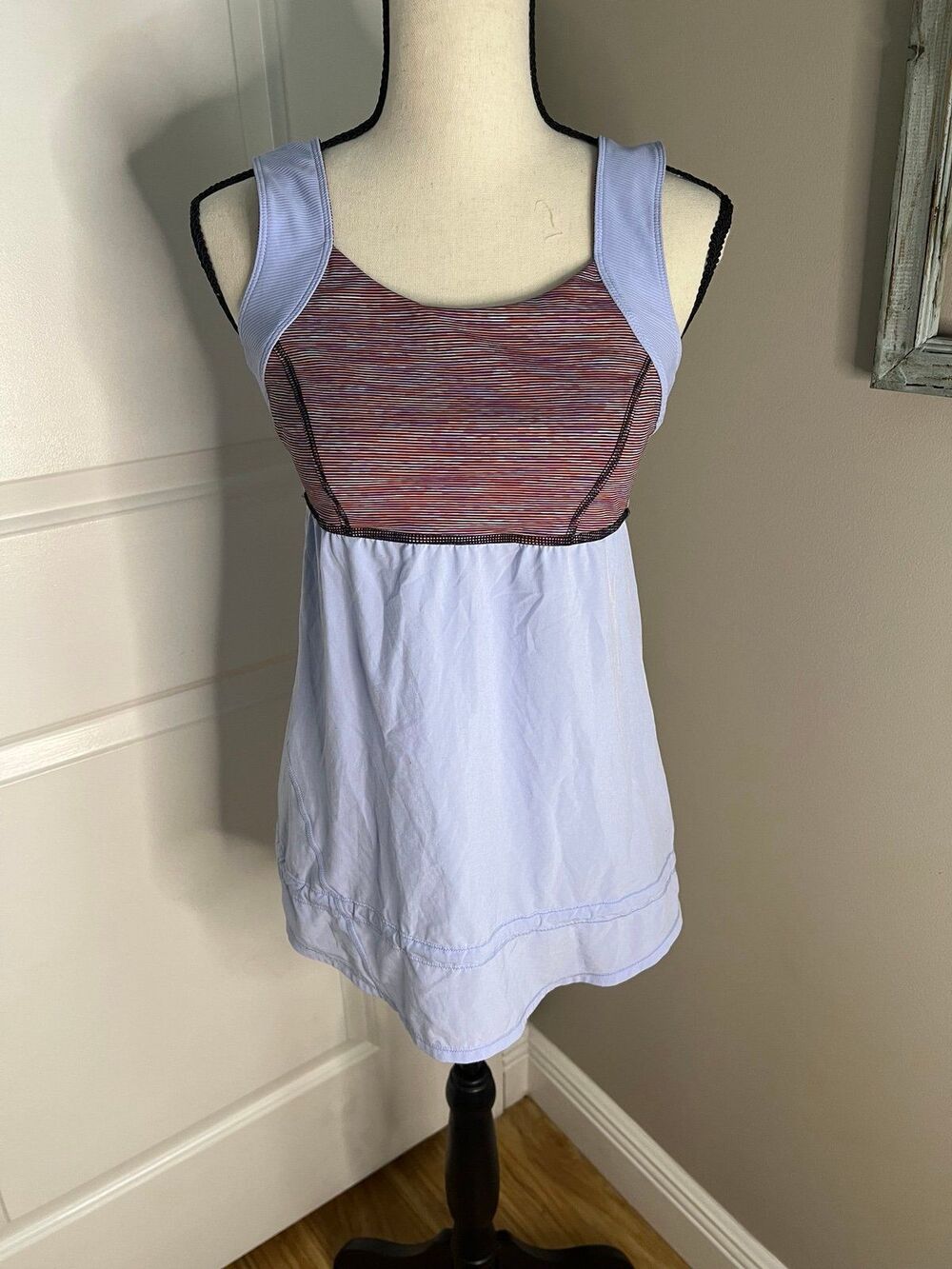 Lululemon Run: Chase Me Tank Size 6 Lavender & Red Stretch Cinch Hem